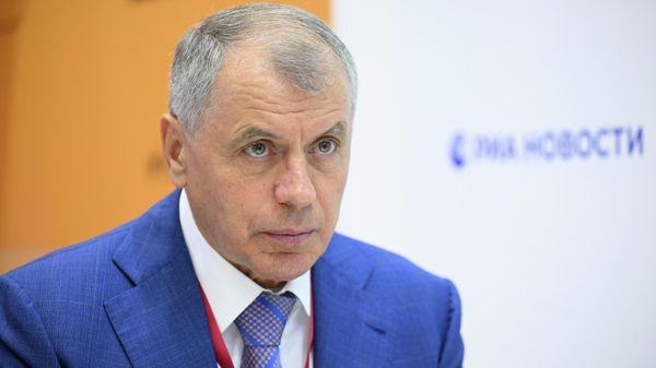 глава крымского парламента Владимир Константинов