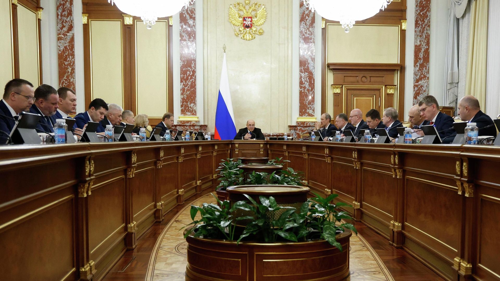 Председатель правительства РФ Михаил Мишустин проводит заседание кабинета министров РФ. 15 января 2026 - ПРАЙМ, 1920, 15.01.2026