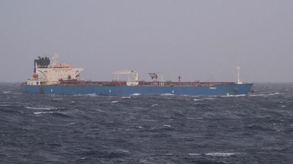 ВМС Франции задержали в нейтральных водах Средиземного моря нефтяной танкер, следовавший из России