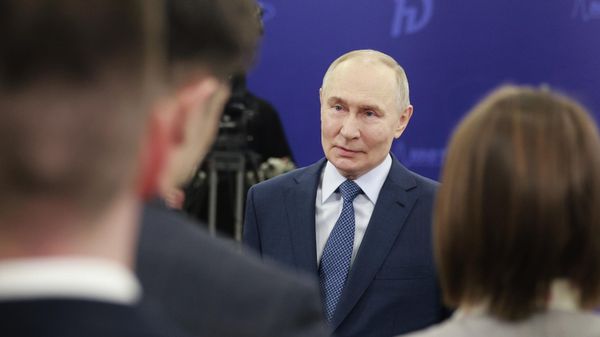 Президент РФ Владимир Путин посещает Московский физико-технический институт