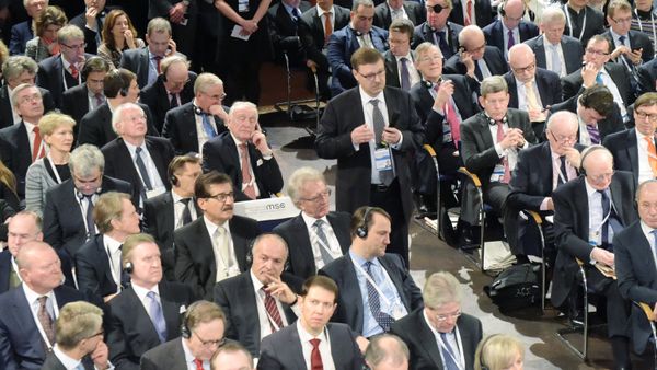 Участники Мюнхенской конференции по вопросам политики безопасности