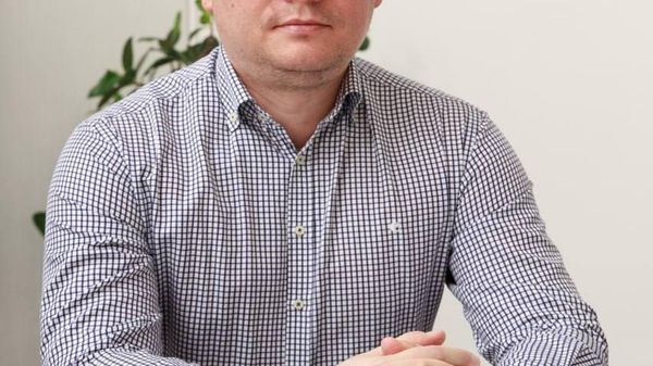 Дмитрий Кузнецов, старший научный сотрудник лаборатории исследований внешней торговли ИПЭИ Президентской академии