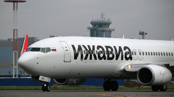 Самолет Boeing 737-800 авиакомпании Ижавиа