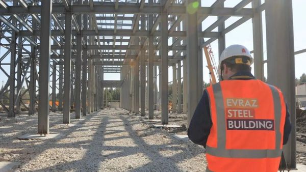 Evraz Steel Building поставил 3020 т металлоконструкций для цеха на Урале