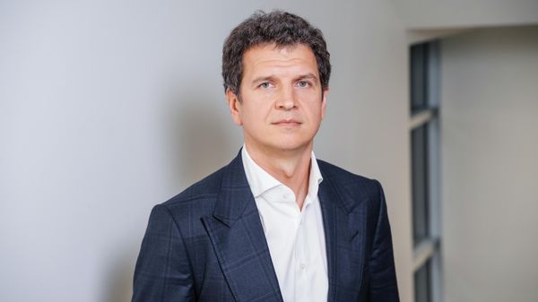 Член правления и исполнительный директор Сибура Александр Петров