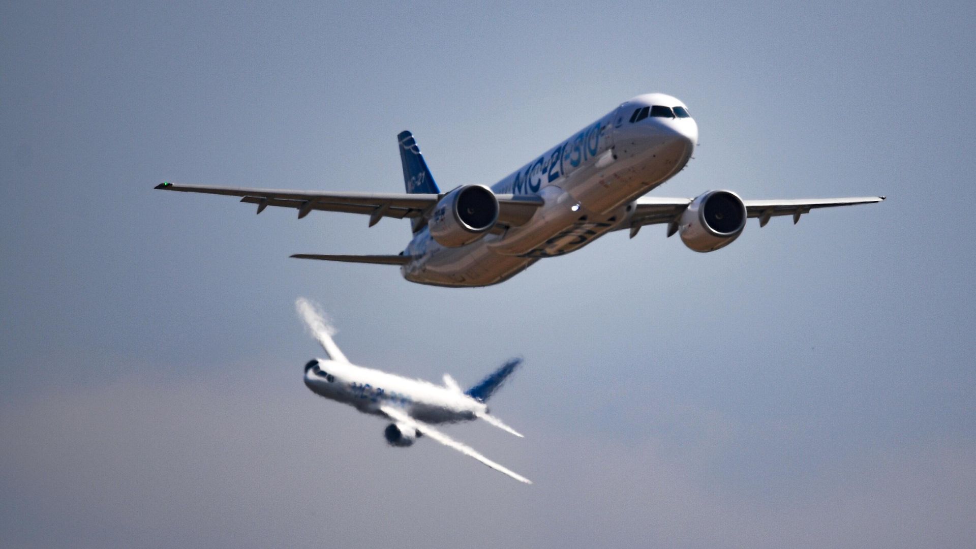 Пассажирские самолеты МС-21-310 и МС-21-300 на Международном авиационно-космическом салоне МАКС-2021 - ПРАЙМ, 1920, 10.07.2026