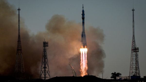 Запуск ракеты-носителя Союз-2.1а с  пилотируемым кораблем Союз МС-29 с космодрома Байконур