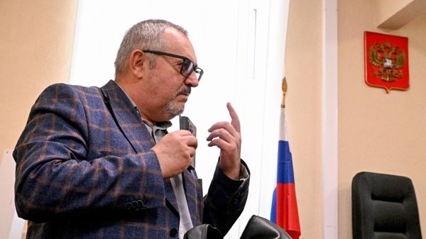 Борис Надеждин* в зале Долгопрудненского городского суда Московской области