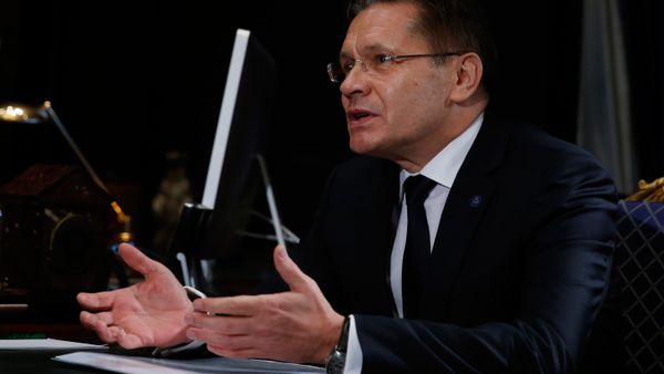 Генеральный директор Росатома Алексей Лихачев во время встречи с Дмитрием Медведевым. 11 октября 2016 Генеральный директор Росатома Алексей Лихачев во время встречи с Дмитрием Медведевым. 11 октября 2016
