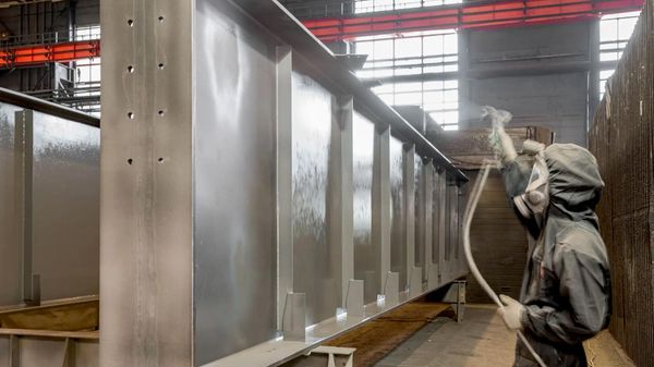 Evraz Steel Building оценила потери рынка от переделки продукции с дефектами ЛКП