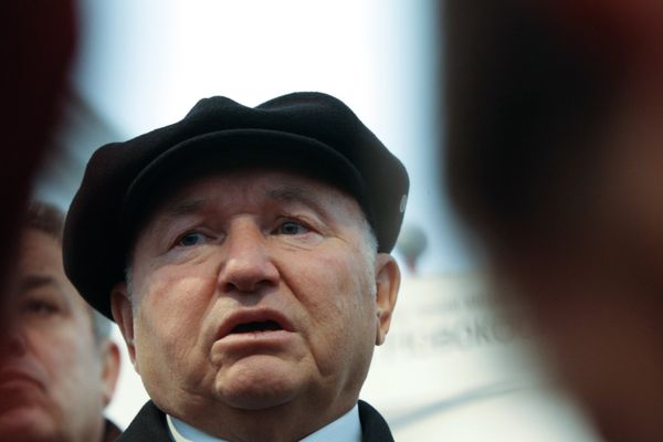 Ю.Лужков 