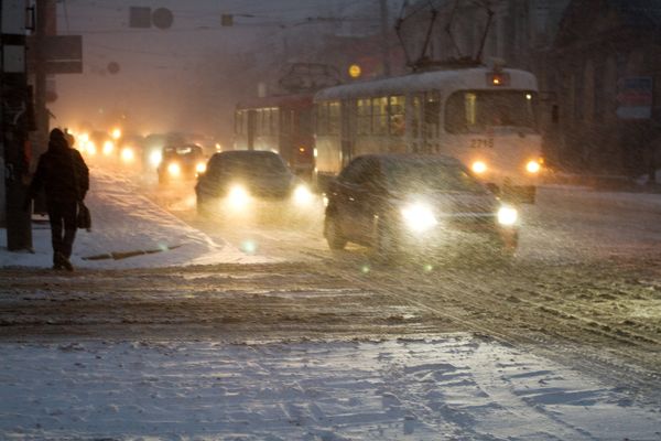 фары автомобилей
