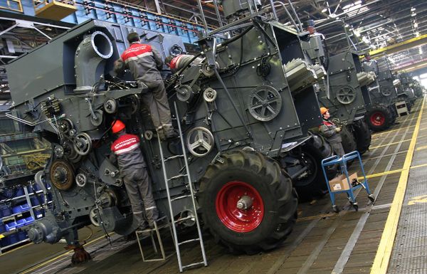 #Сборочная линия нового комбайна РСМ-181 на Ростсельмаше