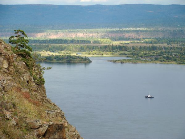 Река
