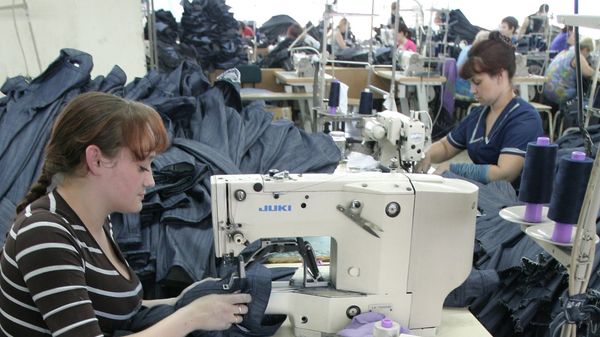 Фабрика по производству джинсовой одежды