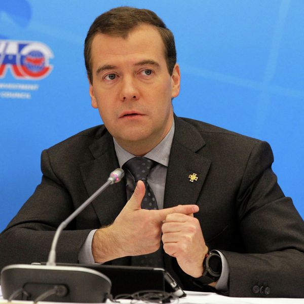 Д.Медведев