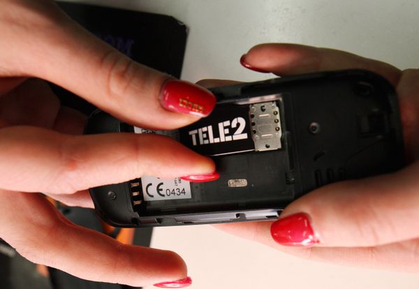 Работа салона сотовой связи TELE2