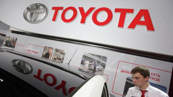 %Toyota