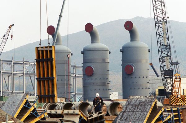  Строительство завода по сжижению газа