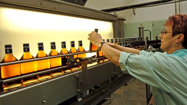 Цех контроля качества розлива коньячной продукции