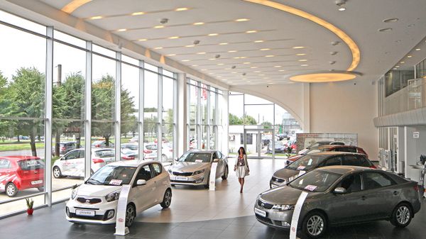 Автосалон
