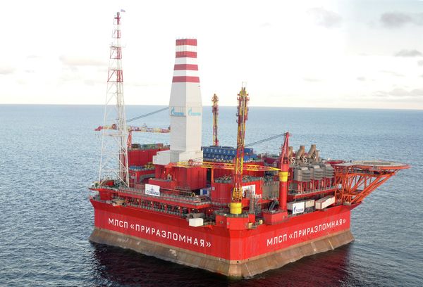 Нефтедобывающая платформа Приразломная