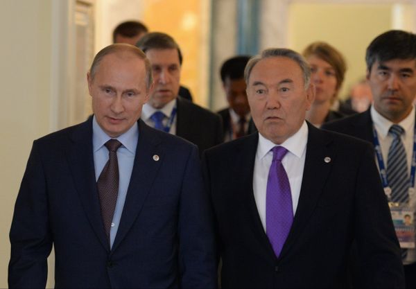 Президент Российской Федерации Владимир Путин и Президент Казахстана Нурсултан Назарбаев