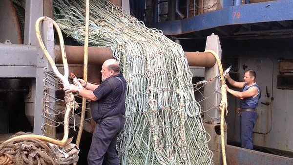 Ситуация на российском рыболовецком траулере Олег Найденов