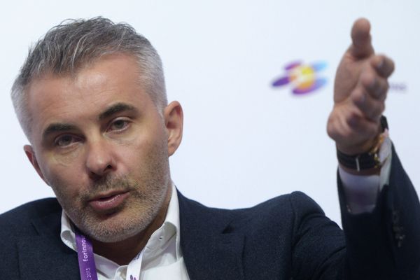 Председатель совета директоров компании Дымов Вадим Дымов Председатель совета директоров компании Дымов Вадим Дымов