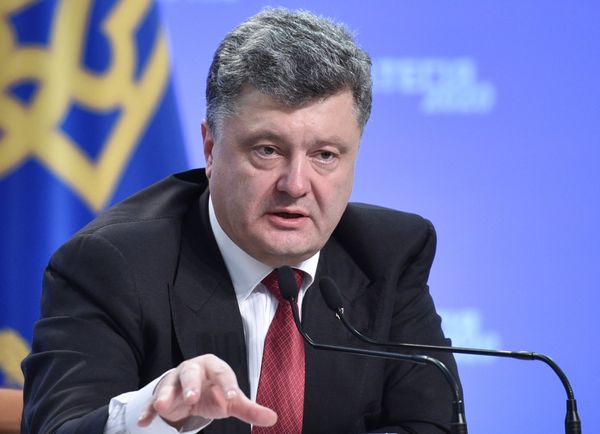 *Президент Украины Петр Порошенко