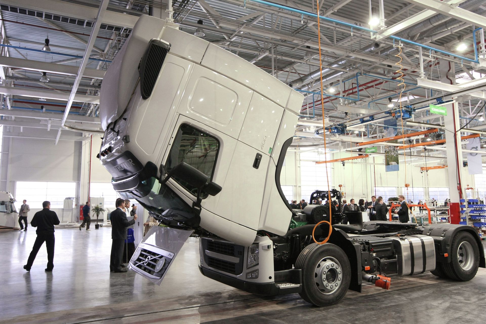 Открытие завода Volvo Group в Калуге - ПРАЙМ, 1920, 25.11.2022