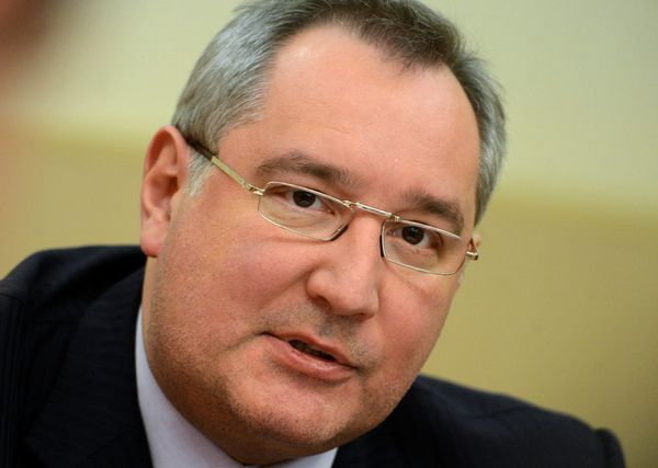 Д. Рогозин посетил ФГУП НПЦ газотурбостроения Салют