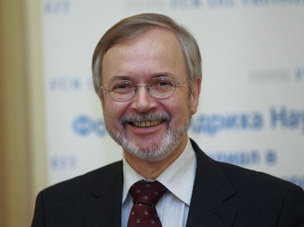 Госминистр в МИД Германии Вернер Хойер Госминистр в МИД Германии Вернер Хойер