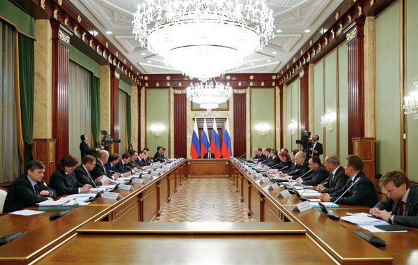 Премьер-министр РФ Д.Медведев провел заседание правительственной комиссии по развитию Калининградской области