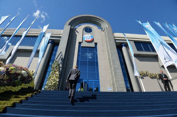 Подготовка к открытию Петербургского экономического форума
