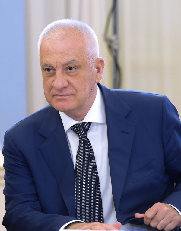 Премьер-министр РФ Д.Медведев провел заседание Правительственной комиссии по развитию СКФО