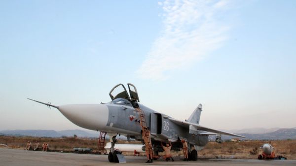 *Российская боевая авиация на аэродроме около Латакии