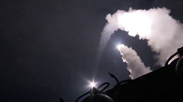 *Корабли Каспийской флотилии выполнили пуски крылатых ракет по позициям боевиков ИГ в Сирии