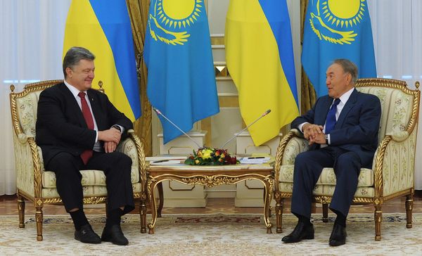 * Петр Порошенко и Нурсултан Назарбаев