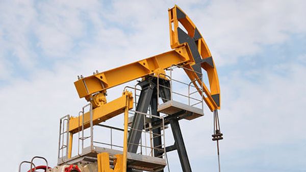 *Добыча нефти *Добыча нефти