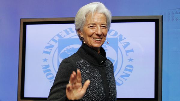 *Директор-распорядитель МВФ США Кристин Лагард