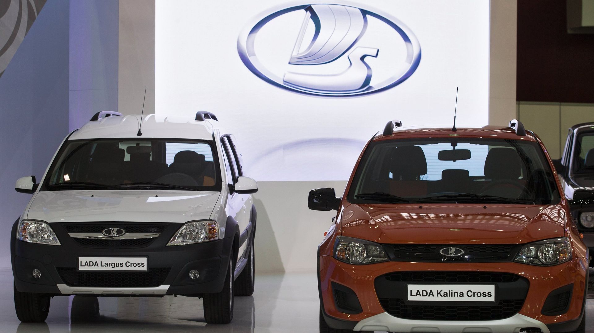 #Автомобили Lada Largus Cross и Lada Kalina Cross - ПРАЙМ, 1920, 29.04.2021