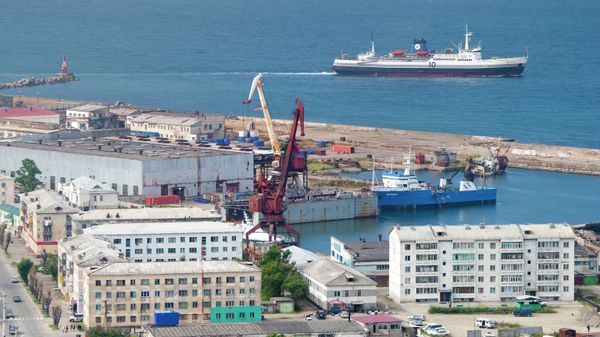 Паромное сообщение по перевозке грузов между портами Холмск (Сахалин) и Ванино (Хабаровский край)