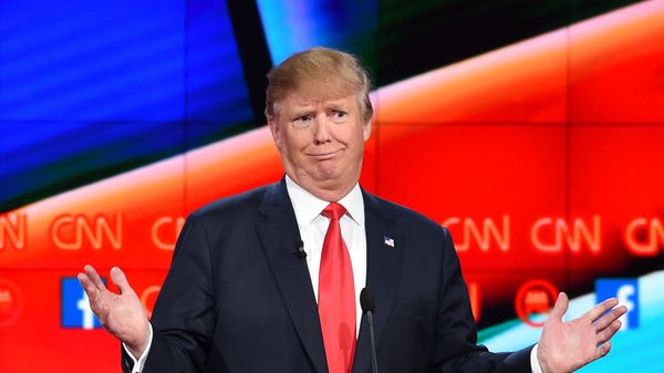 Кандидат в президенты США от Республиканской партии Дональд Трамп во время предвыборных теледебатов на телеканале CNN