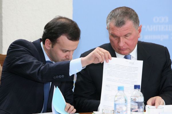 А,Дворкович и И,Сечин на заседании комиссии при президенте РФ по модернизации и технологическому развитию экономики РФ