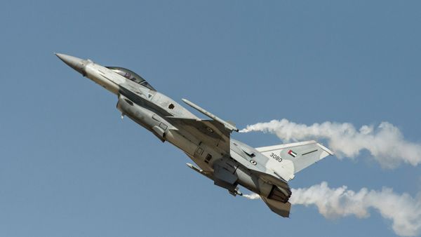 Международная авиационно-космическая выставка Dubai Airshow-2015. День третий