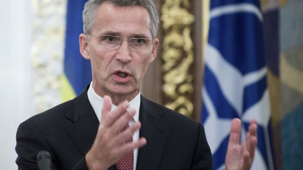 Пресс-конференция президента Украины П.Порошенко и генсека НАТО в Киеве