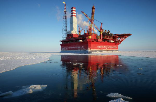#Морская нефтедобывающая платформа Приразломная