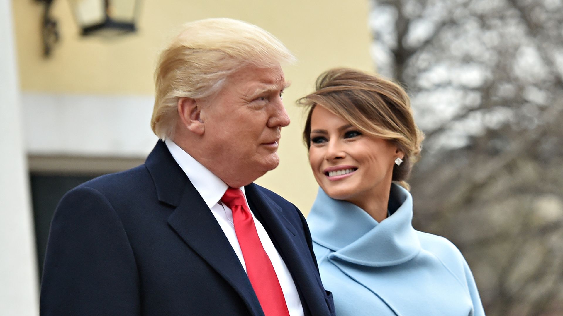 Избранный президент США Дональд Трамп и его жена Мелания возле церкви Святого Иоанна. 20 января 2017 - ПРАЙМ, 1920, 16.07.2025