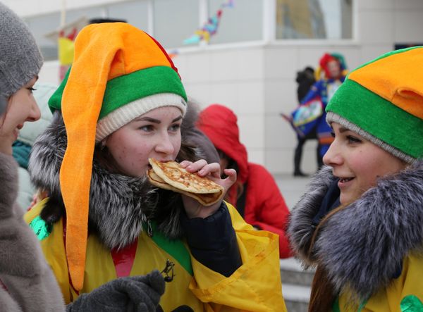 Масленичное гуляние Блинно-сырное веселье в Белгороде